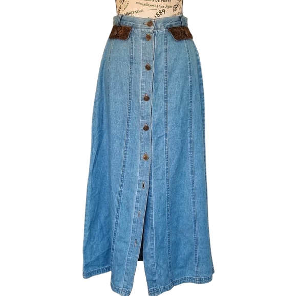 90s denim set embellished shirt & maxi button front skirt - Picture 9 of 10
